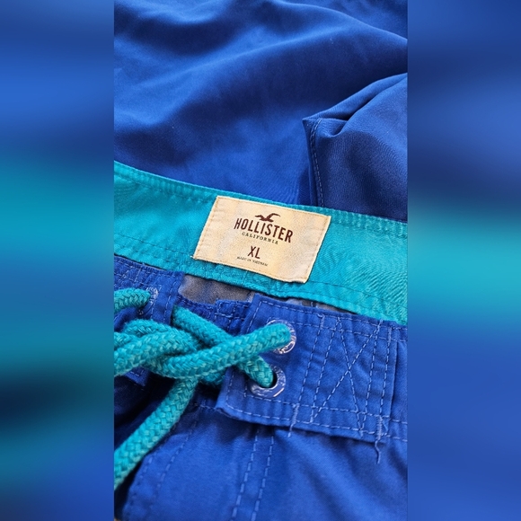 Hollister Men's California Board Shorts with Contrast Drawstring - Sz XL - Picture 6 of 6